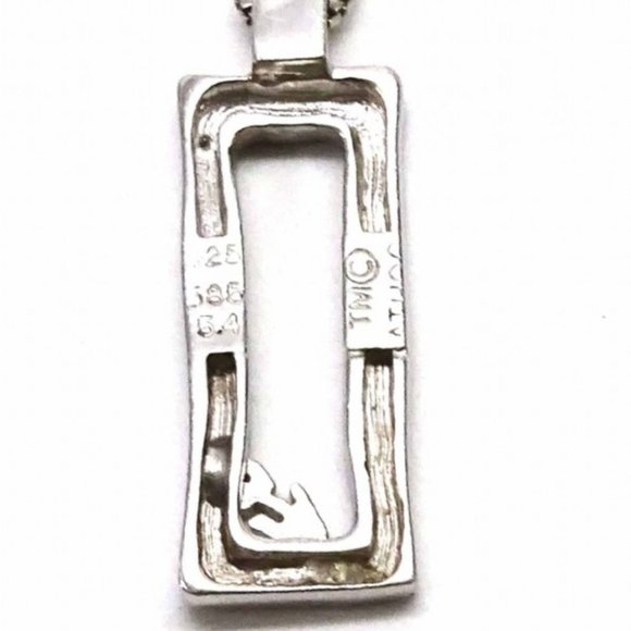 Gold Floral Accent Necklace - Picture 4 of 5